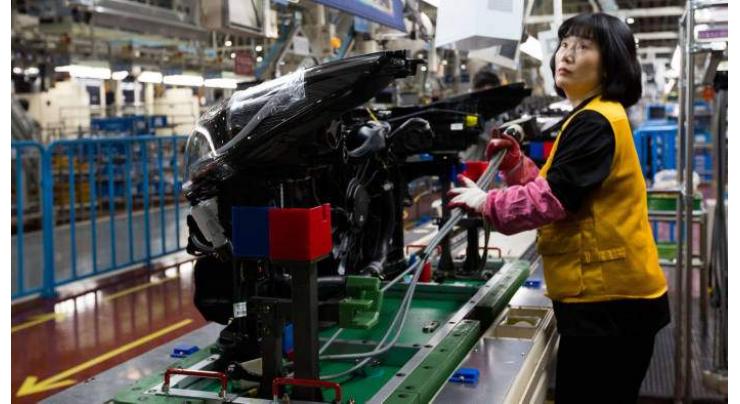 Hyundai, Kia suspend half of overseas plants on virus impact
