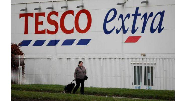 Virus-hit Tesco recruits 45,000 UK supermarket staff
