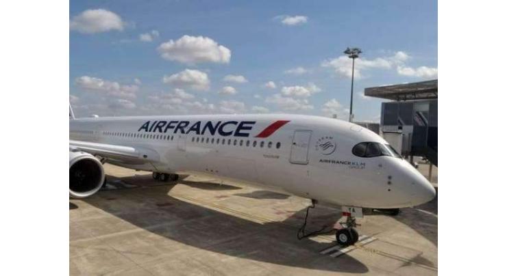 Air France-KLM sees more than 90% of planes grounded
