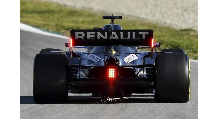 Renault to stay in Formula One despite job cuts
