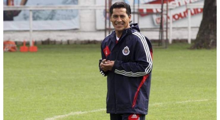 Former Mexico star Galindo undergoes brain surgery
