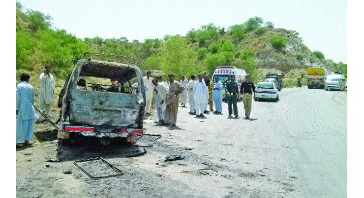 Two killed in separate road accidents in Kasur
