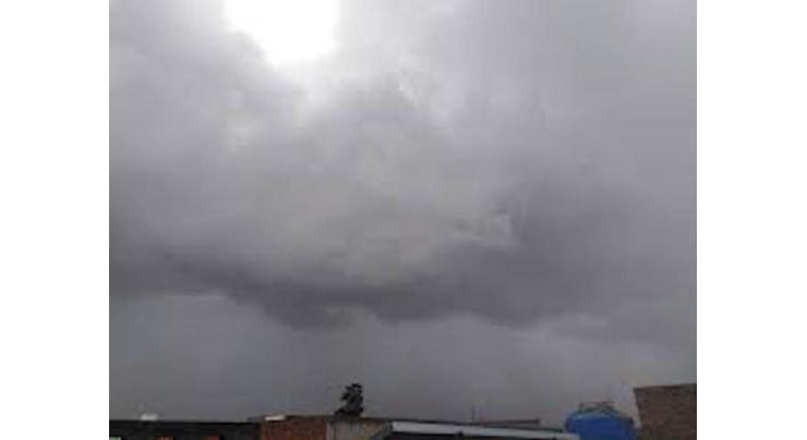 Heavy clouds circled, make weather pleasant in Dera
