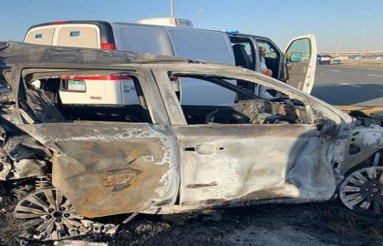 وفاة ثلاثة آسیویین من بینھم امرأة اثر حادث المرور علي شارع الیشخ زاید بالامارات