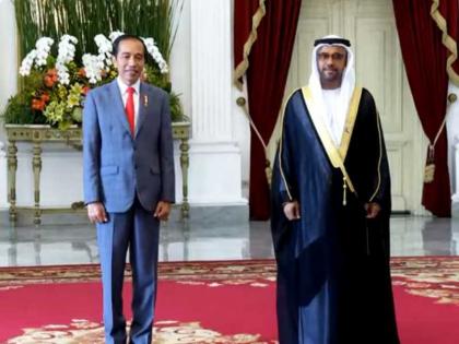 سفير الدولة يقدم أوراق اعتماده لرئيس إندونيسيا
