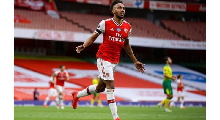 Aubameyang fires Arsenal revival as Leicester lose again
