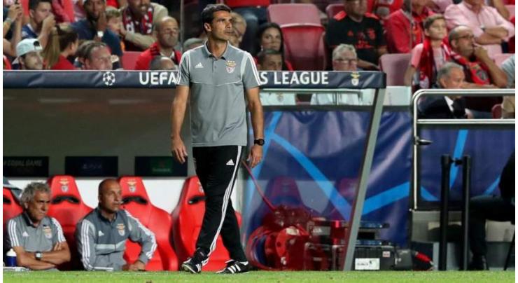 Benfica extend Verissimo's reign as coach
