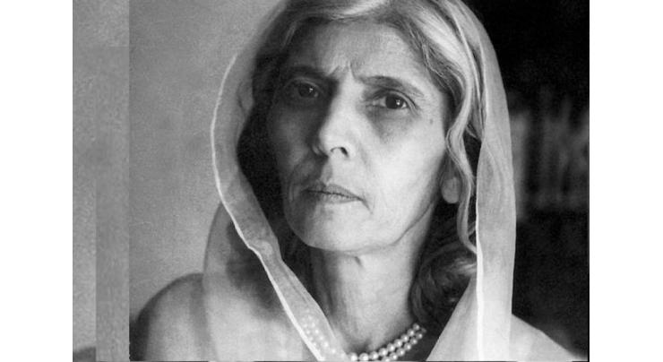 'Madr-e-Millat' Fatima Jinnah remembered on 53rd death anniversary
