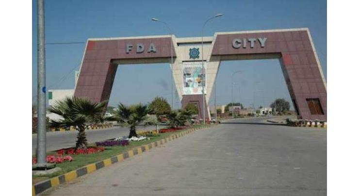 Faisalabad Development Authority (FDA) sealed a plot in Madina Town over illegal construction