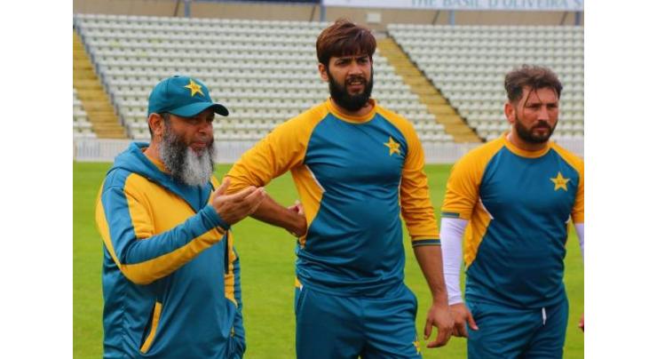 Players need to inspire each other in absence of spectators: Mushtaq Ahmed
