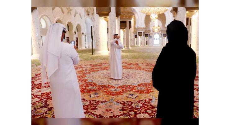 Sheikh Zayed Grand Mosque launches cultural tours in sign language