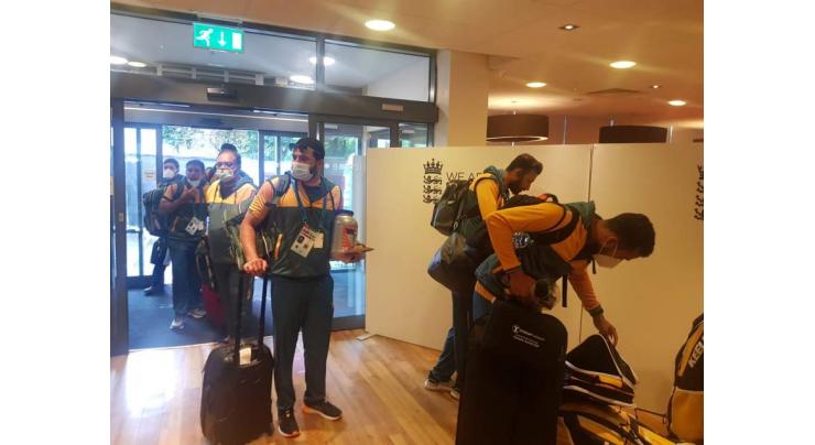 Pakistan team reaches Derby