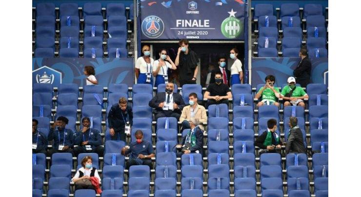 France keeps sports stadiums cap at 5,000, with local exceptions
