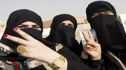 قرار المحکمة السعودیة یمنح المرأة البالغة حق الاستقلال بالسکن