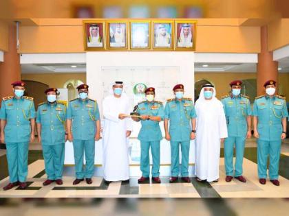 شرطة رأس الخيمة تتسلم جائزة الجهة الحكومية الرائدة ضمن برنامج الشيخ صقر للتميز الحكومي
