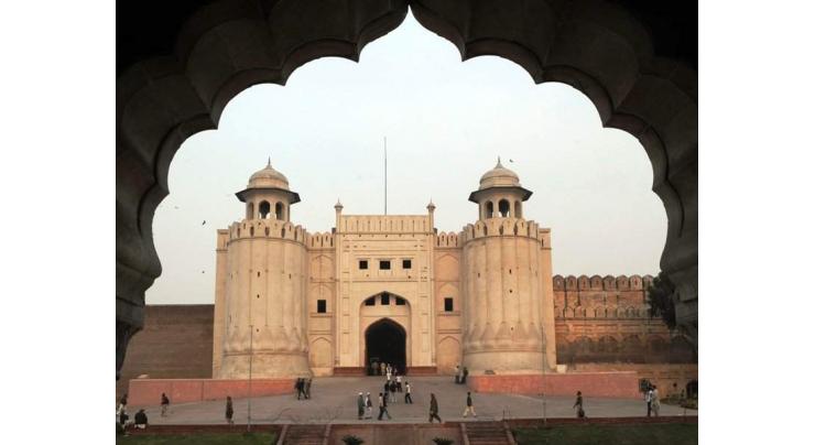Lahore Fort opens for tourists
