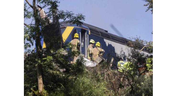 'Serious injuries' reported after Scottish train derails
