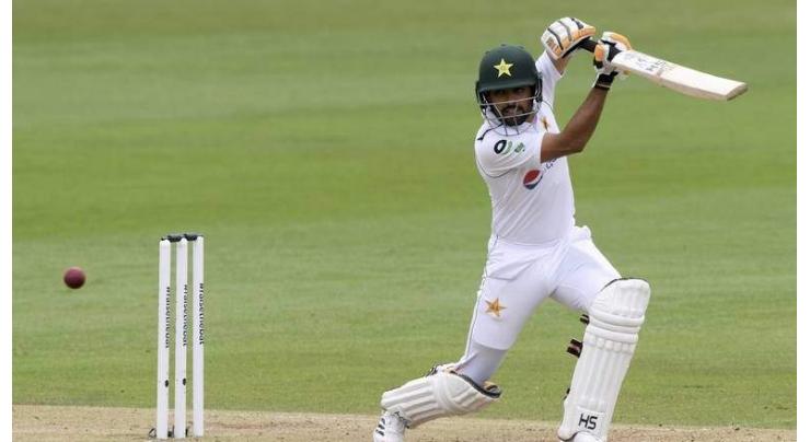 Pakistan keep England at bay in tricky session
