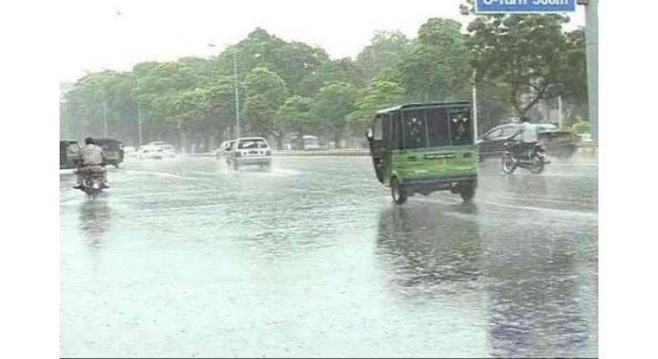 Lahore city receives rain 
