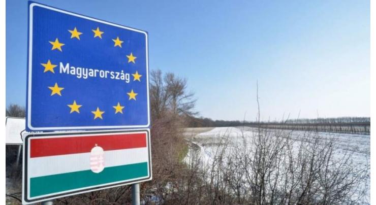 Hungary says EU borders must 'remain sealed'
