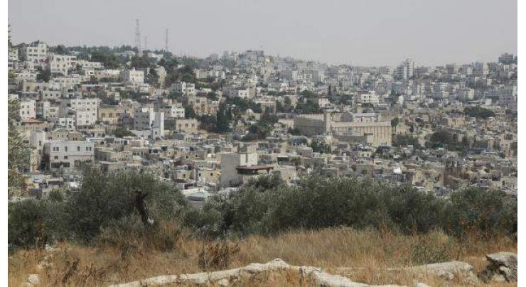 6 Palestinians dead as cesspit caves in
