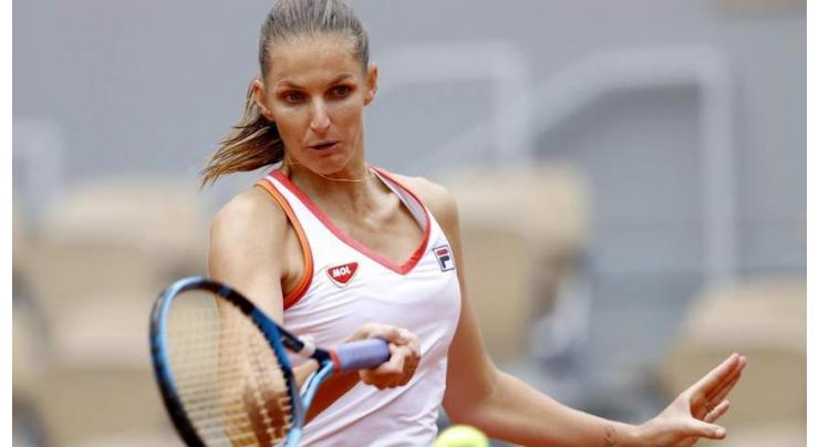 Pliskova struggles past Egyptian trailblazer as Djokovic promises best behaviour
