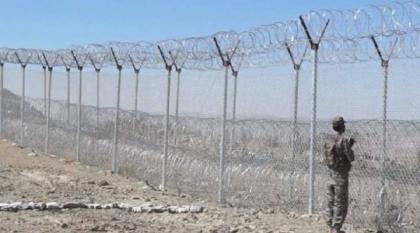 مقتل رجل من الأمن الباکستاني اثر اطلاق النار عبر الحدود مع أفغانستان