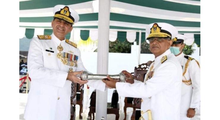 Rear Admiral Naveed Ashraf takes over as Commander Pakistan Fleet
