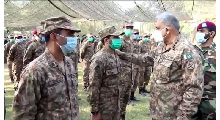Chief of Army Staff visits Chamb Sector; emphasizes troops to support local population

