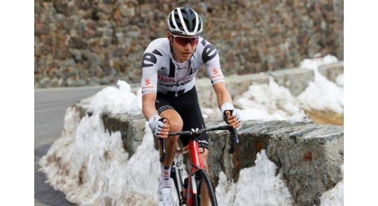 Hindley wins Stelvio stage, Kelderman takes Giro lead
