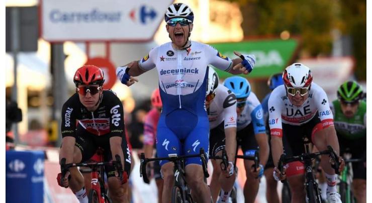 Sam Bennett wins Vuelta stage 9, Carapaz still leads
