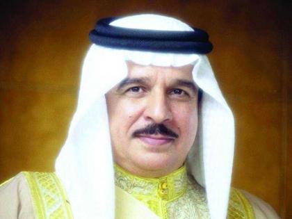 ملك البحرين ووزير الدفاع الأمريكي يبحثان المستجدات الإقليمية والدولية