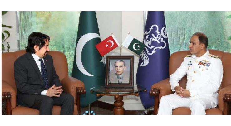 Ambassador Of Republic Of Turkey H.E Mr. Ihsan Mustafa Yurdakul Called On Cns Admiral Muhammad Amjad Khan Niazi At Nhq Islamabad