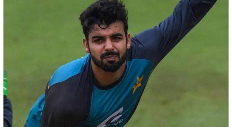 Shadab Khan asks his fans, followers to pray for his ailing mother