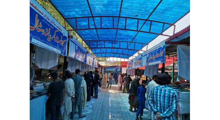 Commissioner pays surprise visit to Sahulat bazaar
