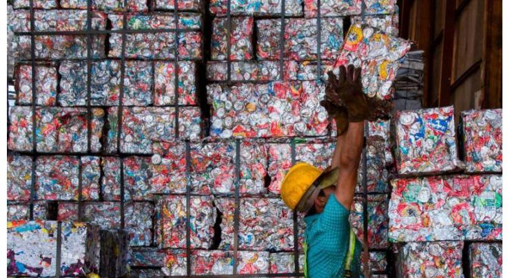 China to end all waste imports on Jan 1
