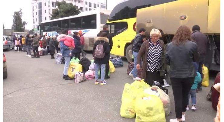 Over 2,400 Refugees Return to Nagorno-Karabakh From Armenia Over Past Day - Moscow