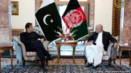 رئیس وزراء باکستان عمران خان یلتقی الرئیس الأفغاني أشرف غني
