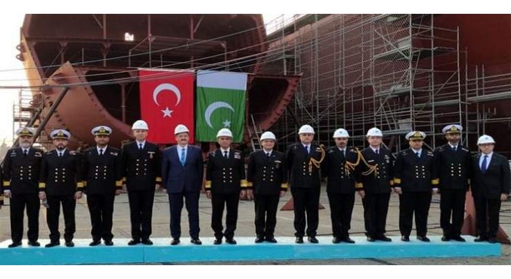 Pak Naval Chief visits Turkish Fleet Headquarters in Golcuk