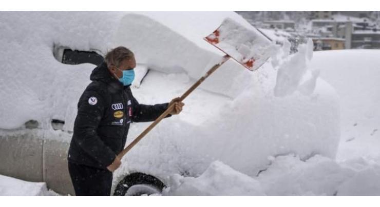 Heavy snowfall scuppers women's super-G races at Saint-Moritz
