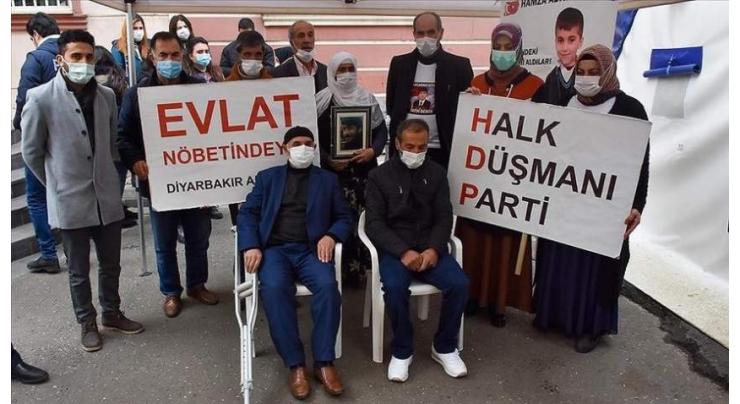 2 more families join anti-PKK sit-in protest
