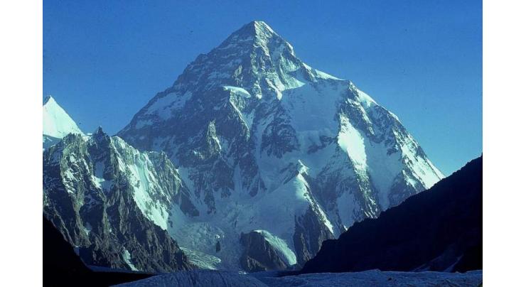 Spanish mountaineer died during climbing K-2
