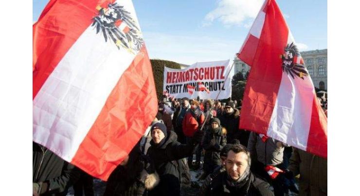 Thousands of anti-maskers rally in Vienna
