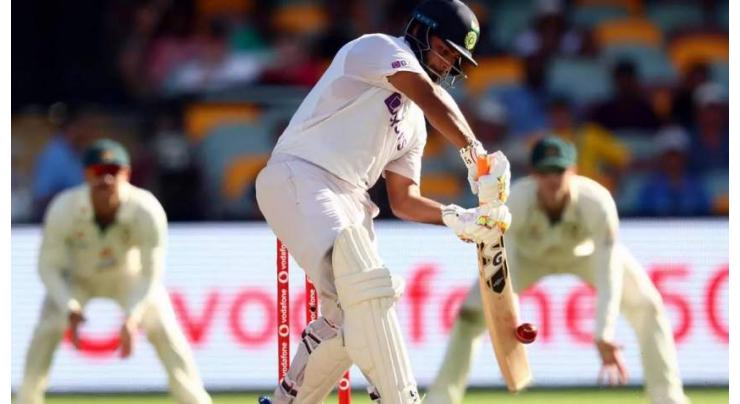 India need 69 in last hour to win Australia Test series
