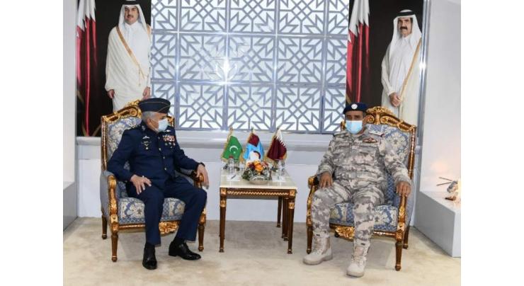 Air Chief calls on Qatari Armed Forces' Chiefs
