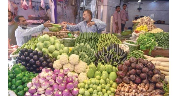 No commission, fee for farmers at 32 vegetable markets in South Punjab
