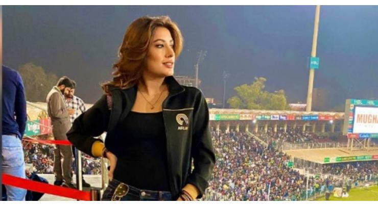 Mehwish Hayat loves official anthem for PSL 6