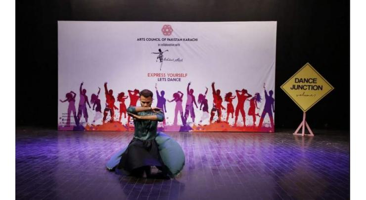 Arts Council of Pakistan Karachi organizes the "Dance Junction" program for artists interested in dance.