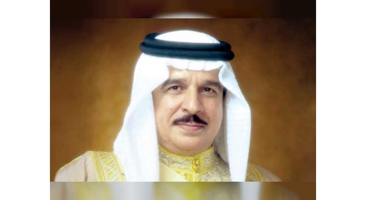 Bahrain&#039;s King receives Mohamed bin Zayed, Hamdan bin Zayed, Tahnoun bin Mohamed