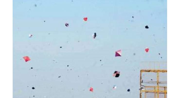 Four injured in accidents related to kite flying
